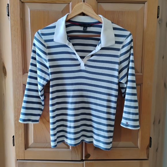 Tommy Hilfiger Tops - Tommy Hilfiger Sailor V-neck Navy and Cream Striped Top Sz L